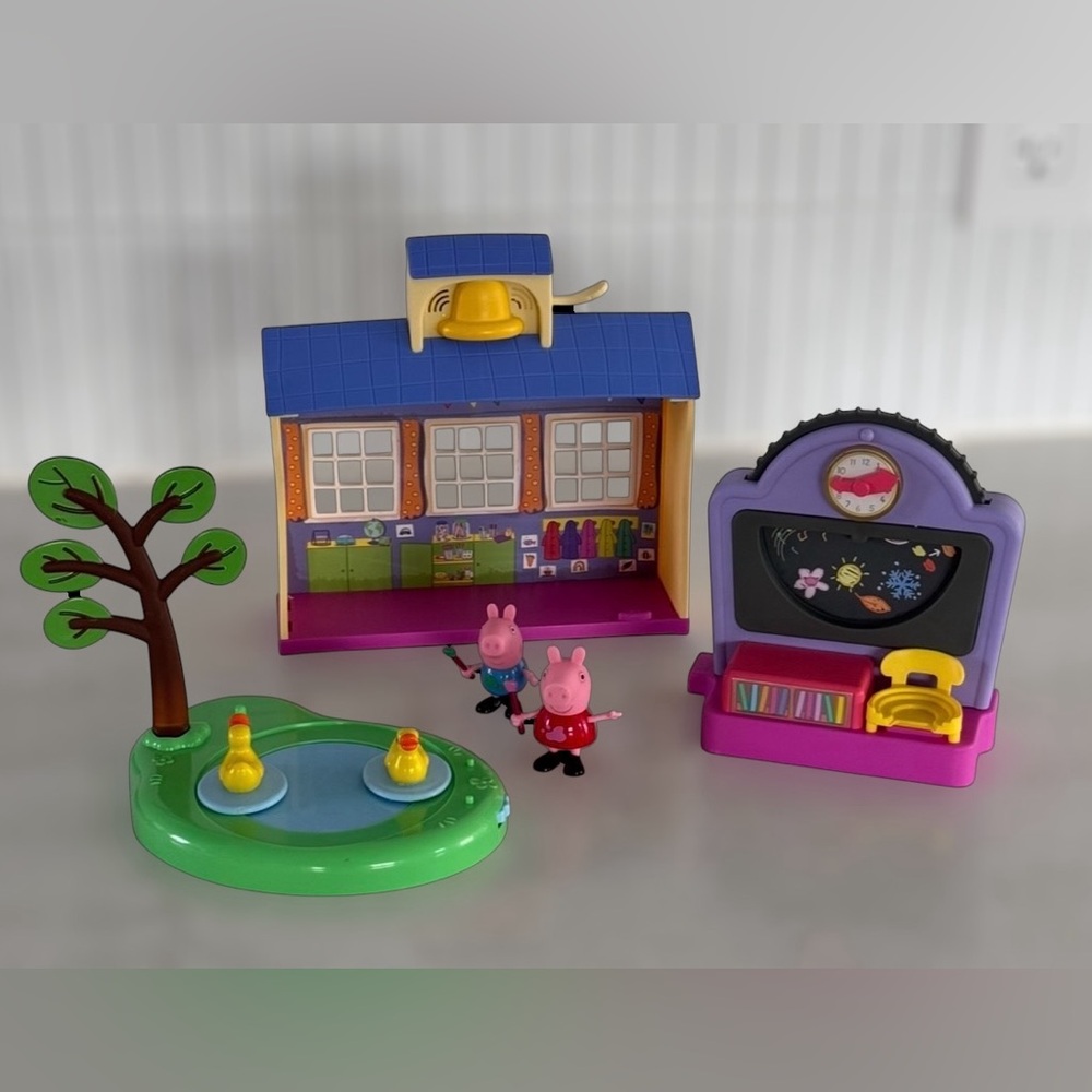 Peppa Pig Peppa’s Adventures Peppa's School Playgroup Preschool Pieces